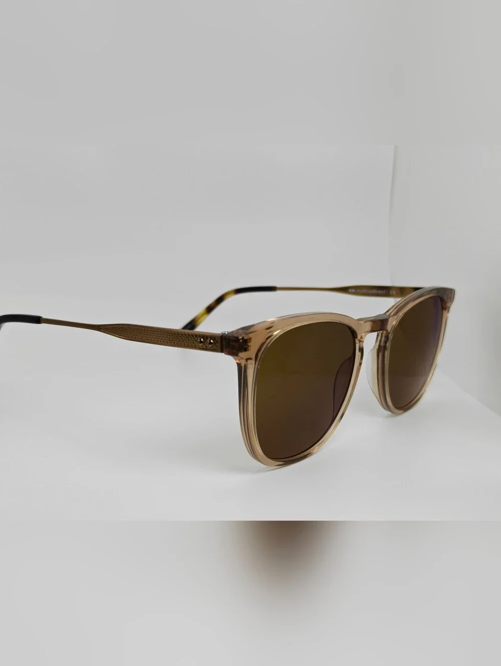 Vinyl. Classic Round Smoked Brown Frame Men.